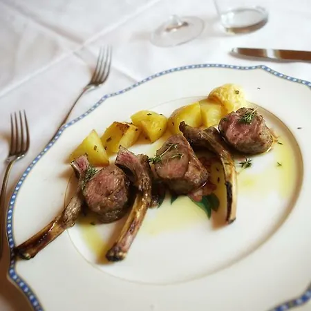 Perinella מלון 3*