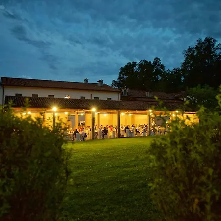 מלון Perinella 3*