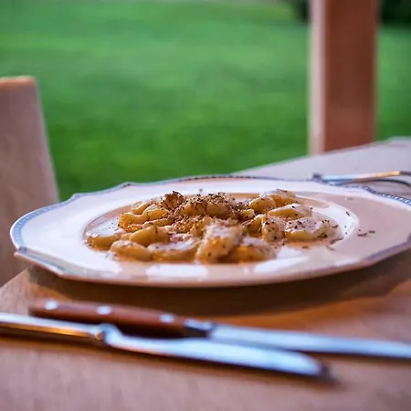Perinella 3*