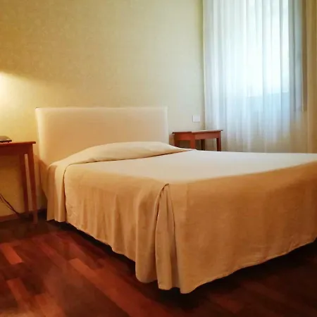Отель Perinella 3*